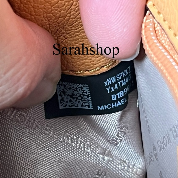 🌼Michael Kors Purse - Picture 13 of 14